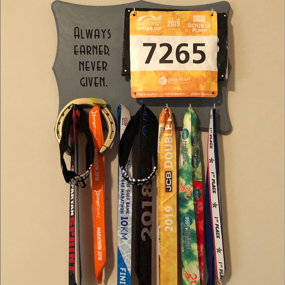 Bib & medal holder. Fully customized!!!